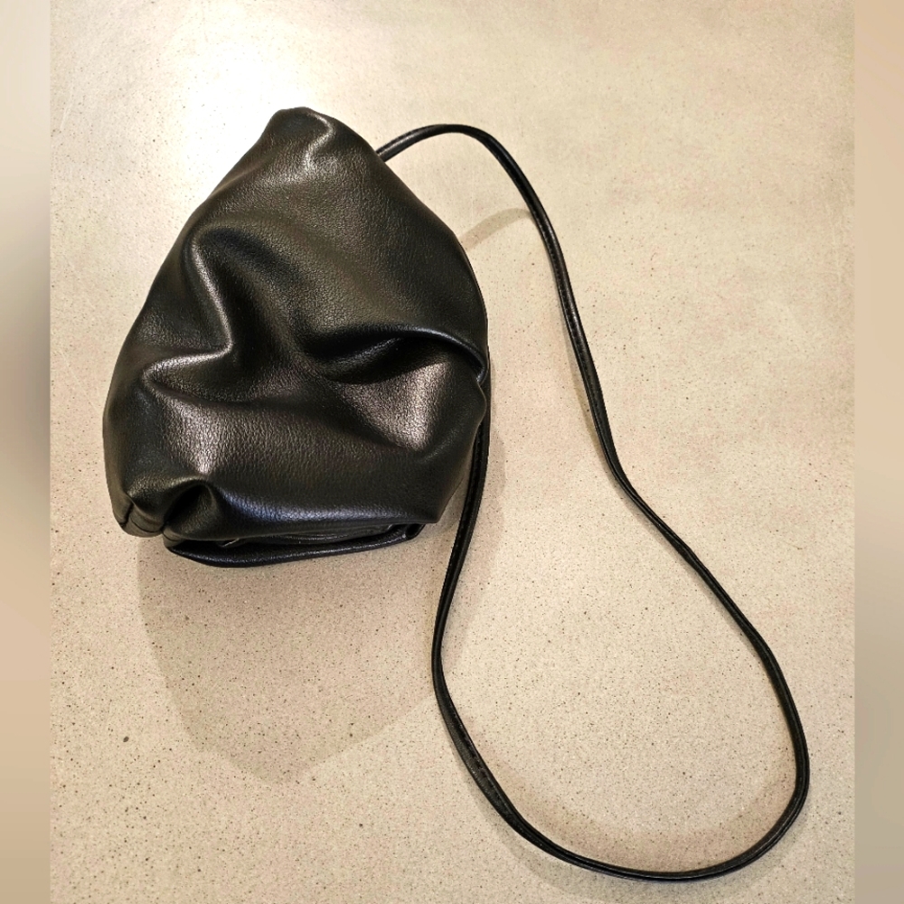 Unbranded soft smooth dumpling bag BV style - Mini, Black